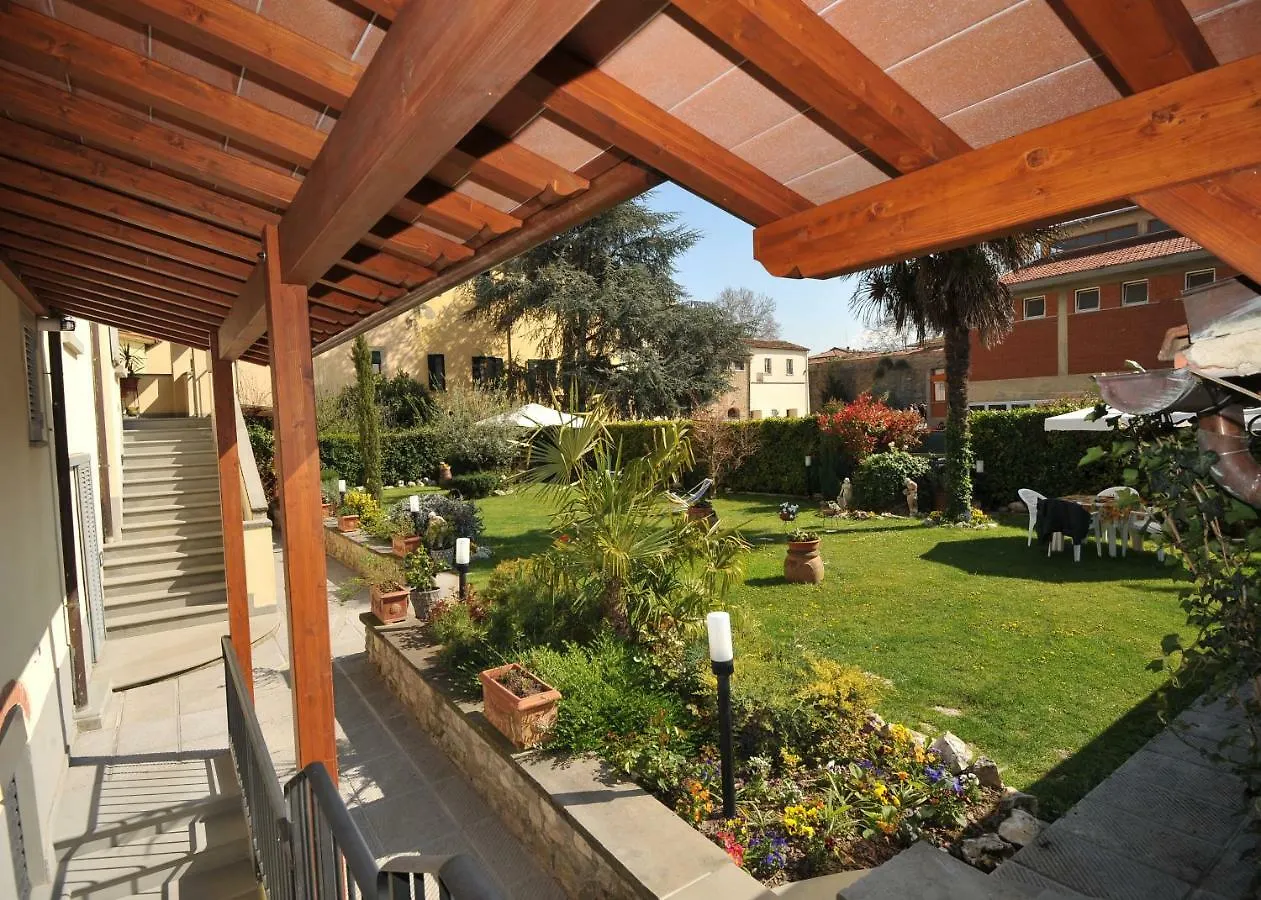 Residence Le Gagli Arde Arezzo 0*,